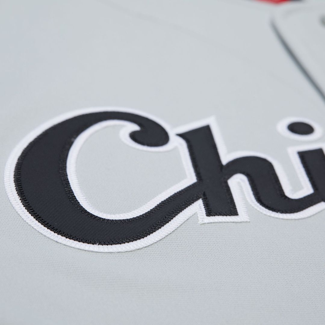 Chicago White Sox Mark Buehrle Mitchell & Ness Gray 2005 Throwback Authentic Jersey